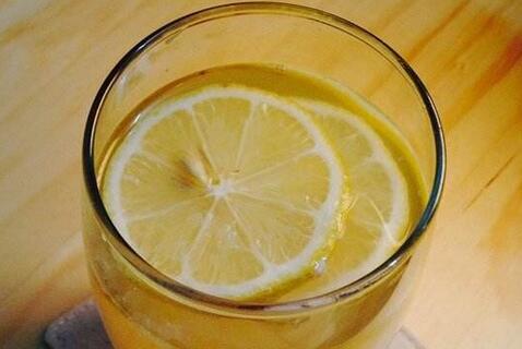 檸檬水的功效與作用？喝檸檬水有什么好處及長期喝檸檬水的壞處？