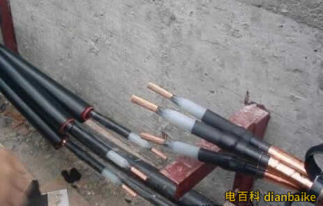 高壓電纜怎么放電纜？高壓電纜埋地敷設規范要求