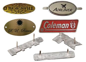 金屬標牌怎么安裝？怎樣安裝衣服金屬標牌